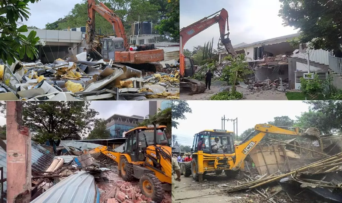 Hydra: గాజుల రామారంలో 100 ఎకరాలకు పైగా కబ్జా.. హైడ్రా కూల్చివేతలు Hydra: గాజుల రామారంలో 100 ఎకరాలకు పైగా కబ్జా.. హైడ్రా కూల్చివేతలు