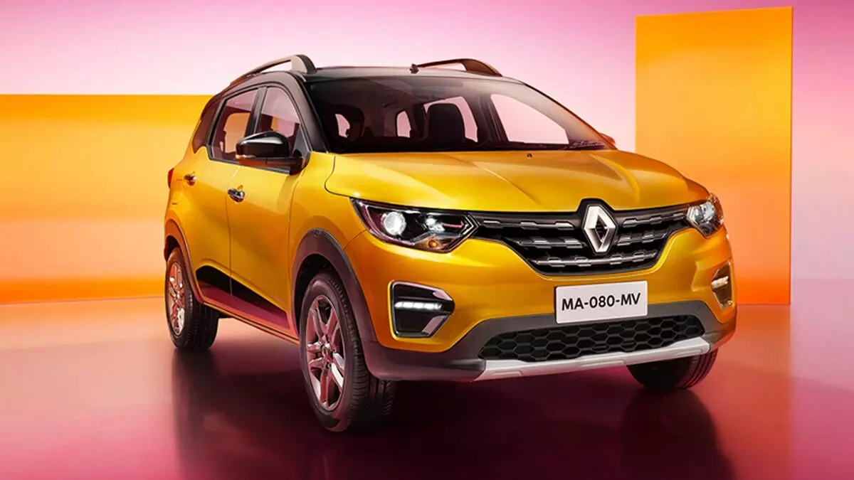 Renault Triber : జీఎస్టీ 2.0 ఎఫెక్ట్.. ఆల్టో రేట్‌కే 7 సీటర్ కారు..  ప్రారంభ ధర రూ.5.76 లక్షలు మాత్రమే