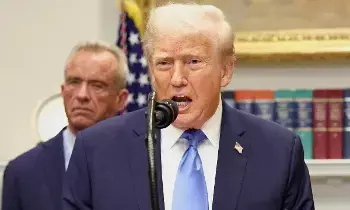 Donald Trump : భారత్ కు భారీ షాక్ ఇచ్చిన ట్రంప్.. అక్టోబర్ 1 నుండి అమలు Donald Trump : భారత్ కు భారీ షాక్ ఇచ్చిన ట్రంప్.. అక్టోబర్ 1 నుండి అమలు