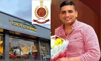 Enforcement Director: లగ్జరీ కార్ల అక్రమ రవాణా కేసు: బష్రత్ ఖాన్ ఇంటిపై ఈడీ దాడులు Enforcement Director: లగ్జరీ కార్ల అక్రమ రవాణా కేసు: బష్రత్ ఖాన్ ఇంటిపై ఈడీ దాడులు