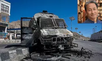 Ladakh Protests: లడక్ నిరసనలు: హింసాత్మక ఘటనల కేసులో సోనమ్ వాంగ్చుక్ అరెస్ట్ Ladakh Protests: లడక్ నిరసనలు: హింసాత్మక ఘటనల కేసులో సోనమ్ వాంగ్చుక్ అరెస్ట్