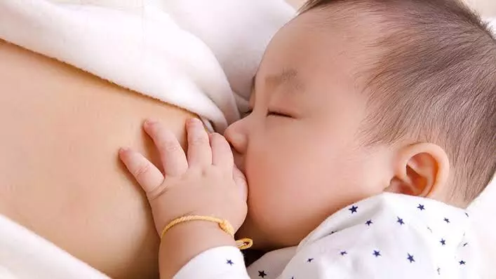 Benefits of Mothers Milk: తల్లి పాలతో కలిగే మేలు ఏంటో తెలుసా ?