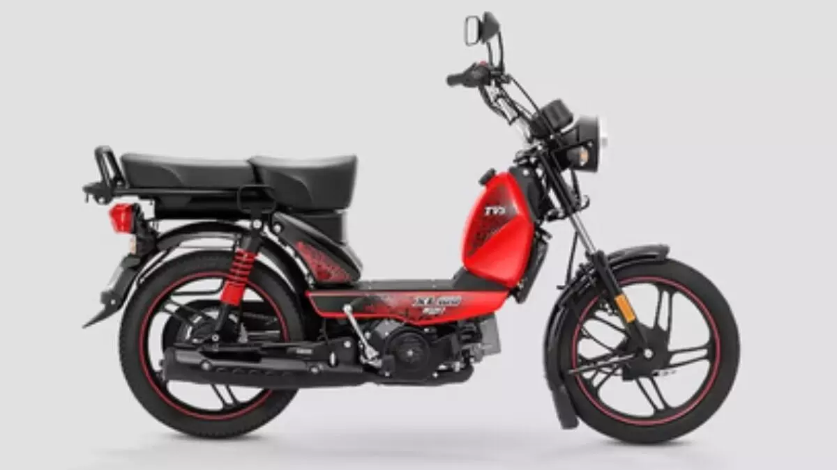 TVS XL100 : ఇక పంక్ఛర్ టెన్షన్ లేదు.. టీవీఎస్ పేదల బండికి ట్యూబ్ లెస్ టైర్స్, అల్లాయ్ వీల్స్