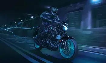 Yamaha : భారత్ తో చేతులు కలిపిన యమహా.. పెట్రోల్ ఇంజిన్లతో పాటు ఈవీ మార్కెట్ పై కన్ను Yamaha : భారత్ తో చేతులు కలిపిన యమహా.. పెట్రోల్ ఇంజిన్లతో పాటు ఈవీ మార్కెట్ పై కన్ను