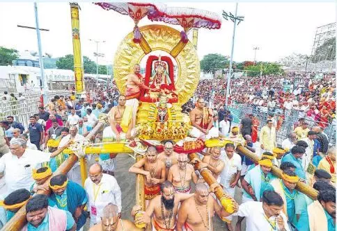 Srivari Salakatla Brahmotsavams: సూర్యప్రభ వాహనంపై  శ్రీ మలయప్ప స్వామి