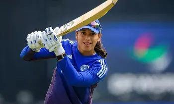 ODI World Cup: వన్డే వరల్డ్ కప్: తొలి వికెట్ కోల్పోయిన ఇండియా ODI World Cup: వన్డే వరల్డ్ కప్: తొలి వికెట్ కోల్పోయిన ఇండియా
