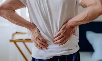 Spine Health at Risk:  వెన్నెముక ఆరోగ్యం.. ఈ ఆహారాలకు దూరంగా ఉండకపోతే అంతే సంగతులు.. Spine Health at Risk:  వెన్నెముక ఆరోగ్యం.. ఈ ఆహారాలకు దూరంగా ఉండకపోతే అంతే సంగతులు..