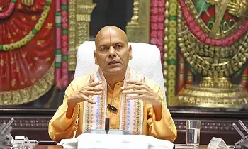 TTD EO: తిరుమలలో సామాన్య భక్తులకు పెద్దపీట.. టిటిడి ఈవో TTD EO: తిరుమలలో సామాన్య భక్తులకు పెద్దపీట.. టిటిడి ఈవో