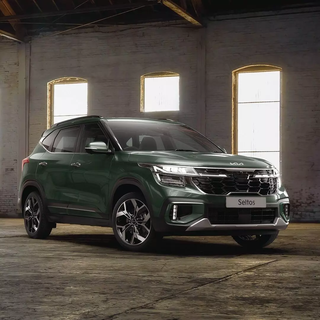Hybrid SUVs : ఇక ప్రెటోల్ కాదు హైబ్రిడ్ యుగం.. త్వరలో మార్కెట్లోకి 7 ఎస్యూవీలు