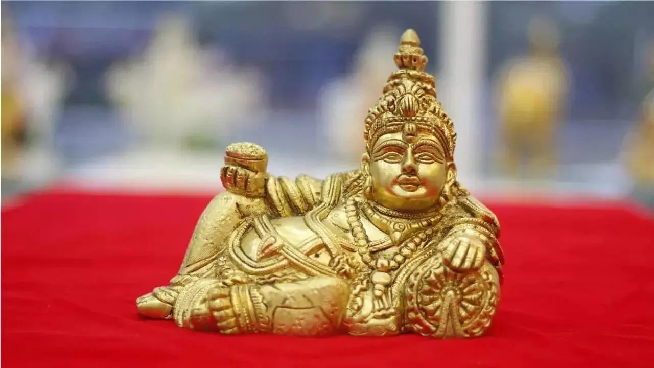 Place Kubera Yantra: కుబేరుడి యంత్రం ఇంట్లో ఈ దిక్కున పెడితేనే అదృష్టం, డబ్బు మీ సొంతం..