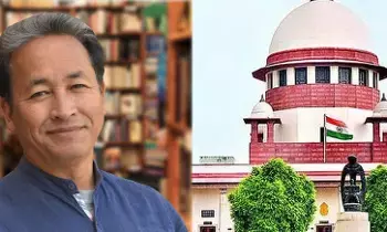 Supreme Court Responds to Sonam Wangchuk’s Arrest: సోనమ్ వాంగ్చుక్ అరెస్టు పై సుప్రీంకోర్టు స్పందన: కేంద్రానికి నోటీసులు, ఆమెకు సమాచారం ఎందుకు ఇవ్వలేదని ప్రశ్న Supreme Court Responds to Sonam Wangchuk’s Arrest: సోనమ్ వాంగ్చుక్ అరెస్టు పై సుప్రీంకోర్టు స్పందన: కేంద్రానికి నోటీసులు, ఆమెకు సమాచారం ఎందుకు ఇవ్వలేదని ప్రశ్న