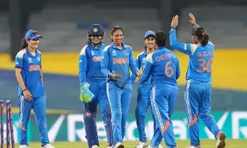 Harmanpreet Kaur: మిథాలీ రాజ్ రికార్డును బద్దలు కొట్టిన హర్మన్ప్రీత్ కౌర్ Harmanpreet Kaur: మిథాలీ రాజ్ రికార్డును బద్దలు కొట్టిన హర్మన్ప్రీత్ కౌర్