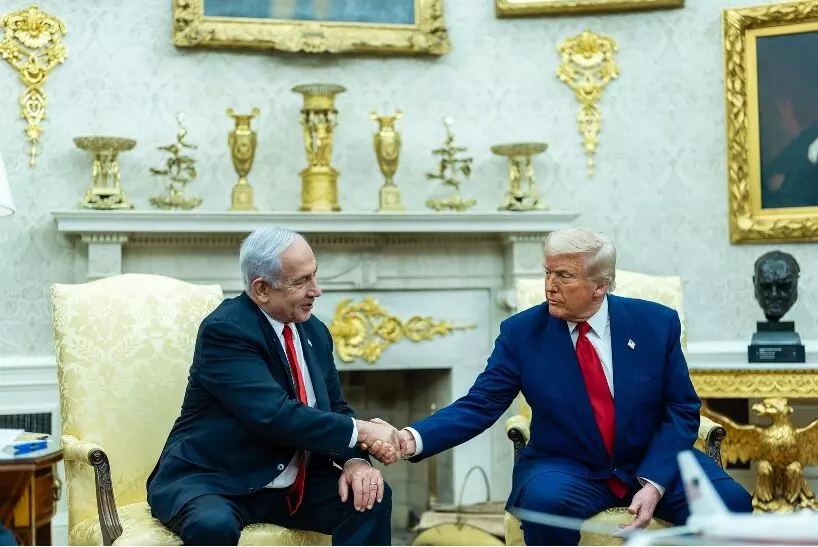 Trump Pressures: ట్రంప్ ఒత్తిడి: గాజా శాంతి ఒప్పందంపై నెతన్యాహుకు హెచ్చరిక – ‘బీబీ.. నీకు మార్గం లేదు’ Trump Pressures: ట్రంప్ ఒత్తిడి: గాజా శాంతి ఒప్పందంపై నెతన్యాహుకు హెచ్చరిక – ‘బీబీ.. నీకు మార్గం లేదు’