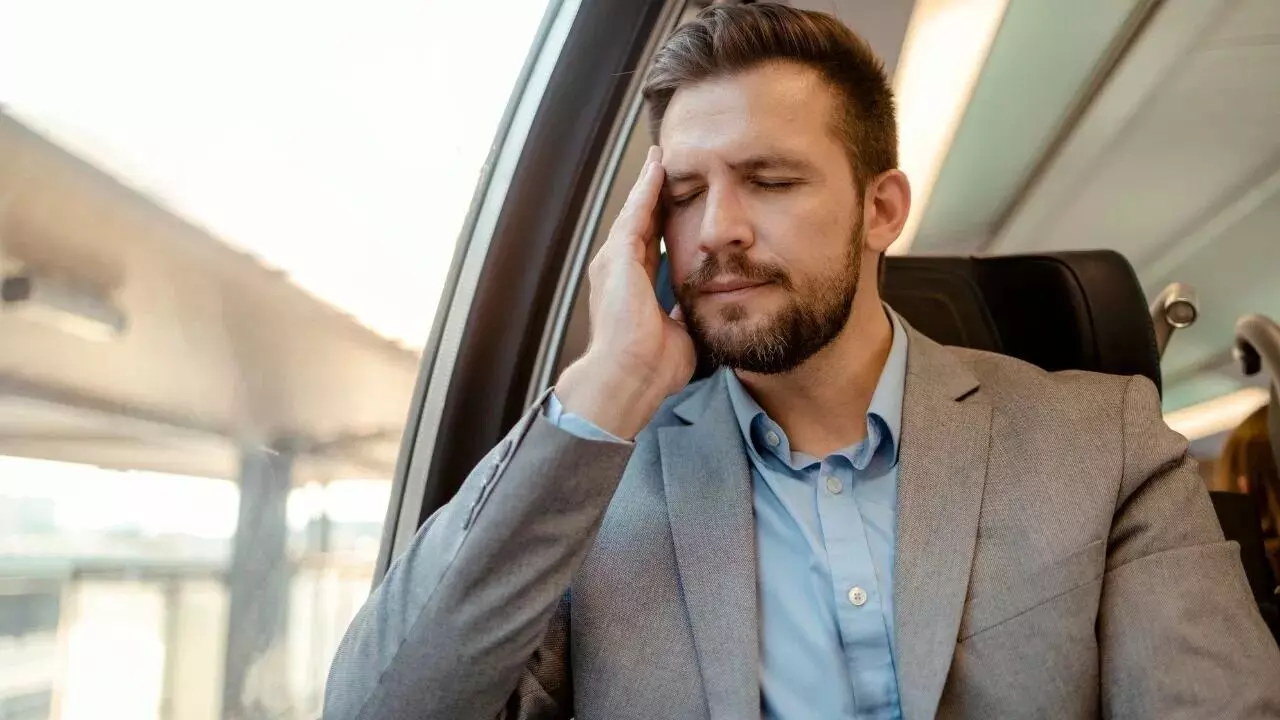 Vomiting and Dizziness During Travel: జర్నీలో వాంతులు, తలతిరగడానికి అసలు కారణం ఏంటో తెలుసా..? Vomiting and Dizziness During Travel: జర్నీలో వాంతులు, తలతిరగడానికి అసలు కారణం ఏంటో తెలుసా..?
