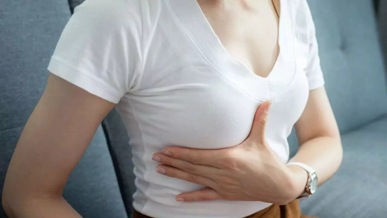 Breast Cancer: బ్రెస్ట్ క్యాన్సర్ ప్రమాదాన్ని తగ్గించే ఆహారాలు ఇవే..