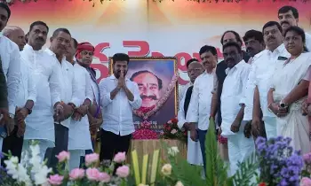 CM Revanth Announces: ఎస్సారెస్పీ రెండో దశకు దామోదర్రెడ్డి పేరు: సీఎం రేవంత్ ప్రకటన CM Revanth Announces: ఎస్సారెస్పీ రెండో దశకు దామోదర్రెడ్డి పేరు: సీఎం రేవంత్ ప్రకటన