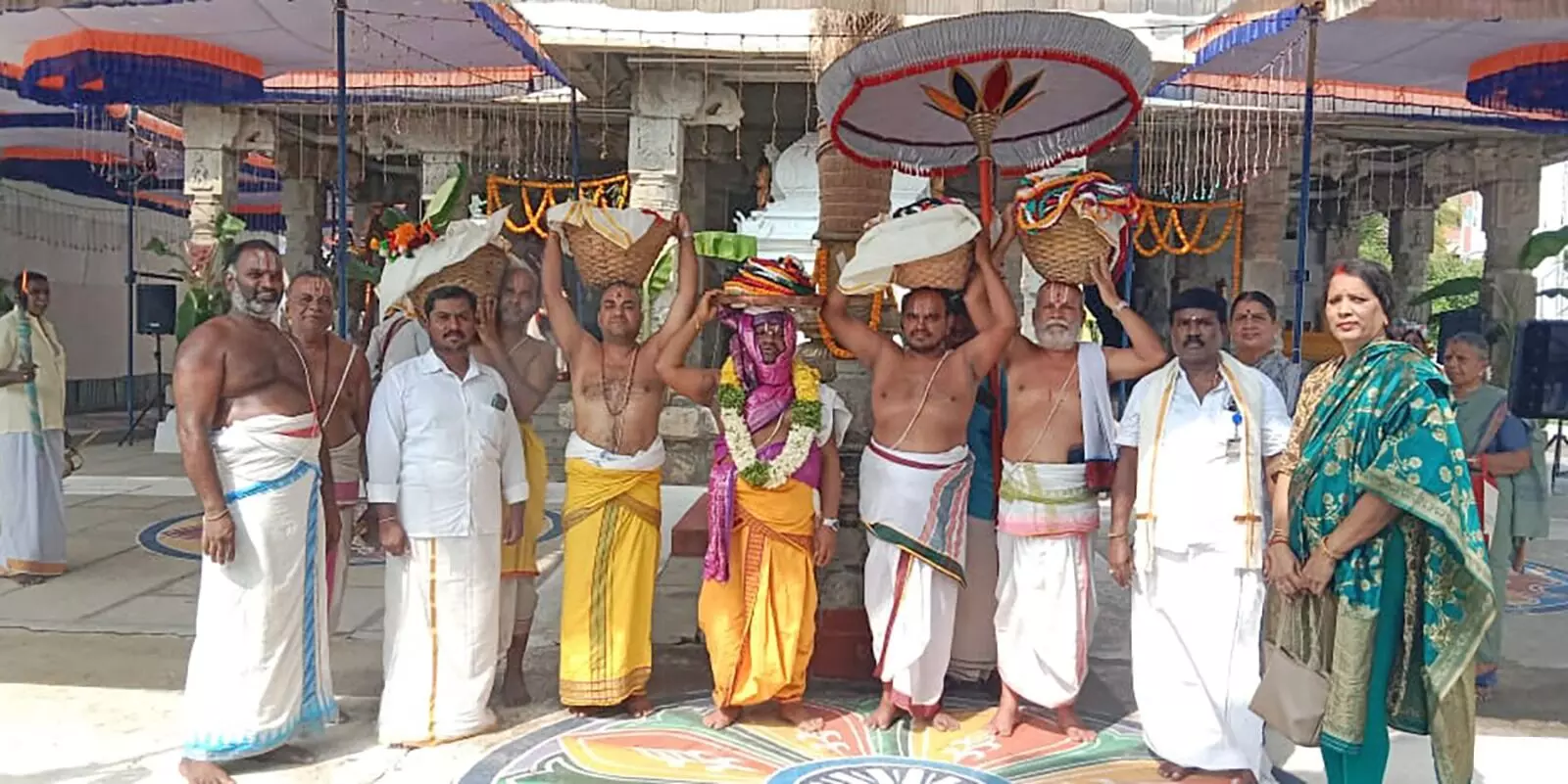 Chandragiri Sri Kodandarama Swamy: చంద్రగిరి శ్రీ కోదండరామస్వామివారికి వైభవంగా పవిత్ర సమర్పణ Chandragiri Sri Kodandarama Swamy: చంద్రగిరి శ్రీ కోదండరామస్వామివారికి వైభవంగా పవిత్ర సమర్పణ