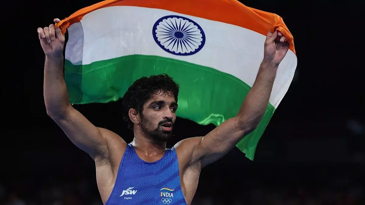 Olympic Medalist Aman Sehrawat: ఒలింపిక్ పతక విజేత అమన్ సెహ్రావత్పై ఏడాది నిషేధం! Olympic Medalist Aman Sehrawat: ఒలింపిక్ పతక విజేత అమన్ సెహ్రావత్పై ఏడాది నిషేధం!