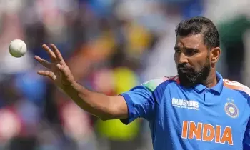 Shami Fires Over Fitness: ఫిట్నెస్పై షమీ ఫైర్ ... సెలెక్టర్లపై ప్రశ్నల వర్షం Shami Fires Over Fitness: ఫిట్నెస్పై షమీ ఫైర్ ... సెలెక్టర్లపై ప్రశ్నల వర్షం