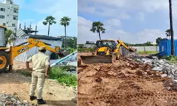 Hydra Encroachments Removed in Rajendranagar: హైదరాబాద్: రాజేంద్రనగర్లో హైడ్రా ఆక్రమణల తొలగింపు.. రూ.139 కోట్ల విలువైన భూమి విముక్తి! Hydra Encroachments Removed in Rajendranagar: హైదరాబాద్: రాజేంద్రనగర్లో హైడ్రా ఆక్రమణల తొలగింపు.. రూ.139 కోట్ల విలువైన భూమి విముక్తి!