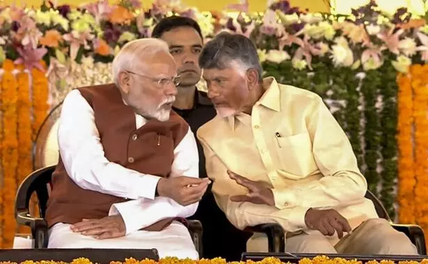 Modi Praises:  మోదీ ప్రశంసలు: బాబూ.. మీ హిందీ బాగుంది