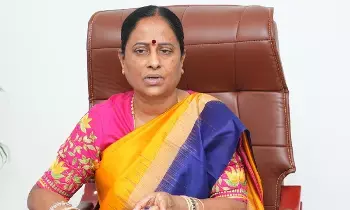 Konda Surekha: కొండా సురేఖ: పార్టీలో నన్ను ఇబ్బందులకు గురి చేసే కుట్రలు Konda Surekha: కొండా సురేఖ: పార్టీలో నన్ను ఇబ్బందులకు గురి చేసే కుట్రలు