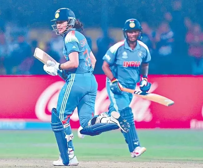 ICC Womens ODI World Cup 2025: ఇంగ్లాండ్‌పై ఓటమి.. భారత్ సెమీస్ రేసు సంక్లిష్టం