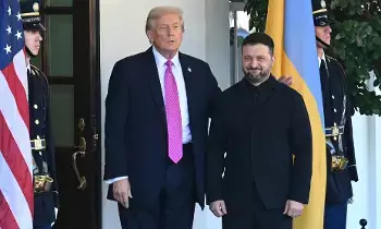 Trump–Zelensky Meeting: ట్రంప్-జెలెన్స్కీ సమావేశం: శ్వేతసౌధంలో ఉద్రిక్తత.. రష్యాకు రాయితీలు ఇవ్వాలంటూ ఉక్రెయిన్ అధినేతపై ఒత్తిడి Trump–Zelensky Meeting: ట్రంప్-జెలెన్స్కీ సమావేశం: శ్వేతసౌధంలో ఉద్రిక్తత.. రష్యాకు రాయితీలు ఇవ్వాలంటూ ఉక్రెయిన్ అధినేతపై ఒత్తిడి