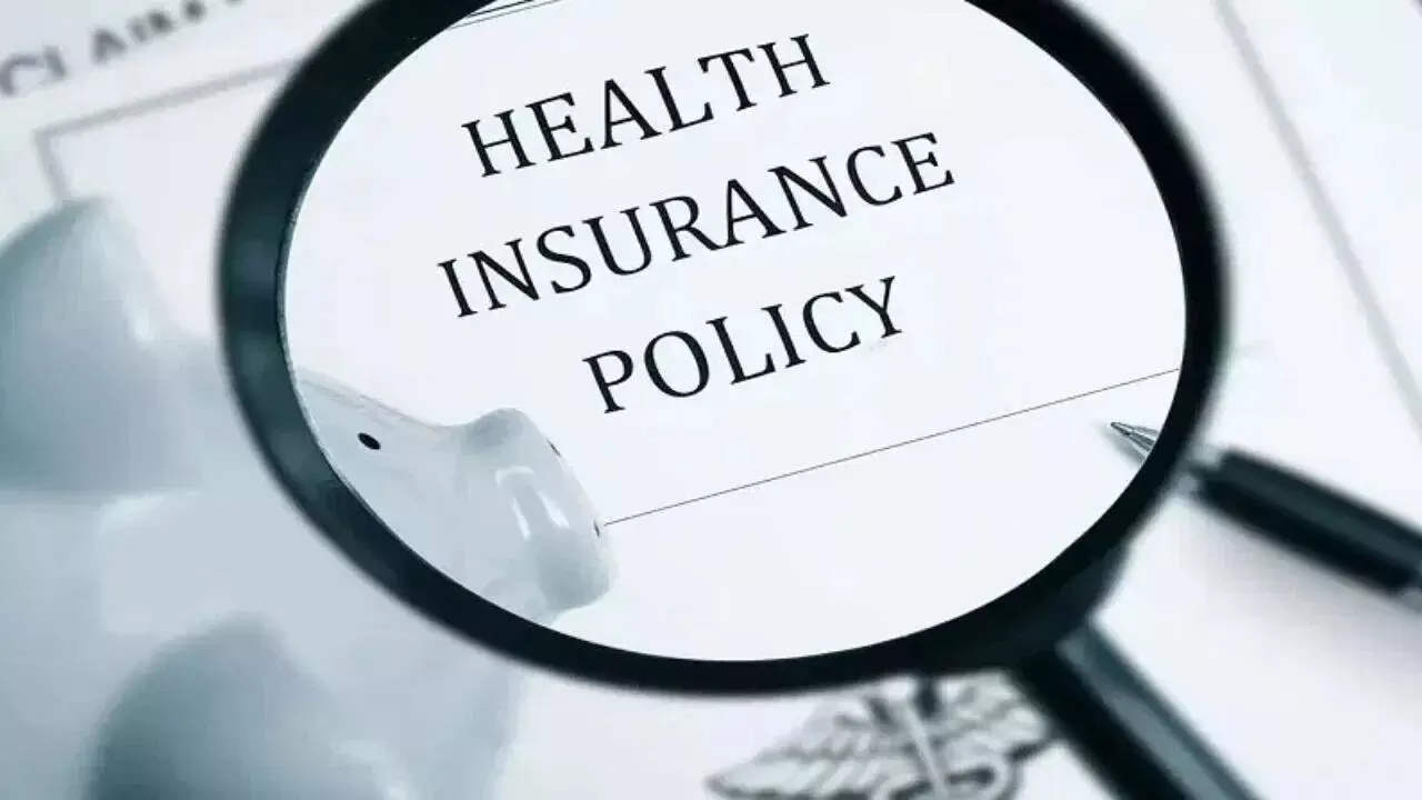 Health Insurance : గుట్టుచప్పుడు కాకుండా పాలసీలో కొత్త నిబంధన.. మెటీరియల్ చేంజ్ సెక్షన్ అంటే ఏమిటి ? Health Insurance : గుట్టుచప్పుడు కాకుండా పాలసీలో కొత్త నిబంధన.. మెటీరియల్ చేంజ్ సెక్షన్ అంటే ఏమిటి ?