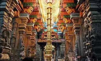 Flagpole in Temples: దేవాలయాలలో ధ్వజస్తంభాన్ని తాకే ముందు ఈ నియమాన్ని తెలుసుకోండి Flagpole in Temples: దేవాలయాలలో ధ్వజస్తంభాన్ని తాకే ముందు ఈ నియమాన్ని తెలుసుకోండి