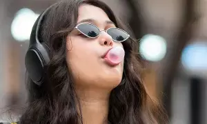 Chewing Gum: చూయింగ్ గమ్ నమలడం.. బ్రషింగ్తో సమానమా..? Chewing Gum: చూయింగ్ గమ్ నమలడం.. బ్రషింగ్తో సమానమా..?