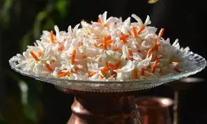 Beat Arthritis with Parijat Flowers: ఆర్థరైటిస్కు పారిజాతం పువ్వులతో ఇలా చెక్ పెట్టండి.. Beat Arthritis with Parijat Flowers: ఆర్థరైటిస్కు పారిజాతం పువ్వులతో ఇలా చెక్ పెట్టండి..