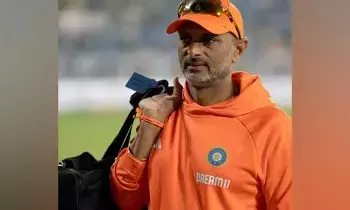 Indian team interim batting coach Sitanshu Kotak: రోహిత్, కోహ్లీ ఫామ్పై ఇప్పుడే తీర్పు వద్దు! Indian team interim batting coach Sitanshu Kotak: రోహిత్, కోహ్లీ ఫామ్పై ఇప్పుడే తీర్పు వద్దు!