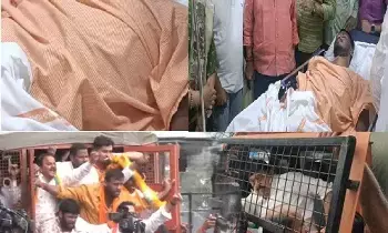 Firing on Cow Protector: హైదరాబాద్: గోసంరక్షకుడిపై కాల్పులు.. డీజీపీ కార్యాలయం ముట్టడానికి భాజపా నేతల ఆందోళన! Firing on Cow Protector: హైదరాబాద్: గోసంరక్షకుడిపై కాల్పులు.. డీజీపీ కార్యాలయం ముట్టడానికి భాజపా నేతల ఆందోళన!