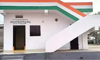 Indiramma Housing:  ఇందిరమ్మ ఇళ్లు: 44.4 చ.గా.లోపు స్థలం ఉన్నా జీ+1 నిర్మాణానికి అనుమతి.. పట్టణ లబ్ధిదారులకు ప్రభుత్వ ఊరట! Indiramma Housing:  ఇందిరమ్మ ఇళ్లు: 44.4 చ.గా.లోపు స్థలం ఉన్నా జీ+1 నిర్మాణానికి అనుమతి.. పట్టణ లబ్ధిదారులకు ప్రభుత్వ ఊరట!