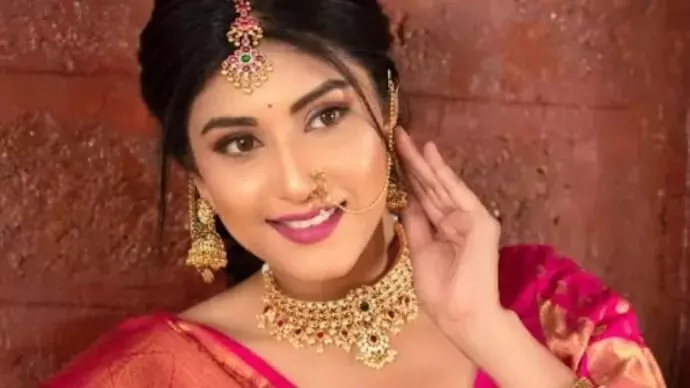 Bigg Boss fame Divya Suresh: బిగ్ బాస్ ఫేమ్ దివ్య సురేష్పై  కేసు నమోదు Bigg Boss fame Divya Suresh: బిగ్ బాస్ ఫేమ్ దివ్య సురేష్పై  కేసు నమోదు