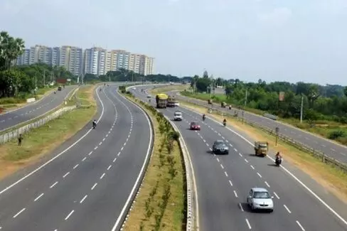 Hyderabad-Vijayawada NH-65:  హైదరాబాద్-విజయవాడ ఎన్హెచ్-65: స్మార్ట్ హై సెక్యూరిటీ హైవేగా మారనుంది.. ఏఐ కెమెరాలు, సోలార్ దీపాలతో అధునాతన వ్యవస్థ! Hyderabad-Vijayawada NH-65:  హైదరాబాద్-విజయవాడ ఎన్హెచ్-65: స్మార్ట్ హై సెక్యూరిటీ హైవేగా మారనుంది.. ఏఐ కెమెరాలు, సోలార్ దీపాలతో అధునాతన వ్యవస్థ!