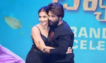 Pooja Hegde Teams Up with Allu Arjun Again: ముచ్చటగా మూడోసారి..అల్లు అర్జున్ తో పూజా Pooja Hegde Teams Up with Allu Arjun Again: ముచ్చటగా మూడోసారి..అల్లు అర్జున్ తో పూజా