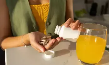 Kidney Stones: విటమిన్ సి సప్లిమెంట్లతో కిడ్నీలో రాళ్లు.. Kidney Stones: విటమిన్ సి సప్లిమెంట్లతో కిడ్నీలో రాళ్లు..