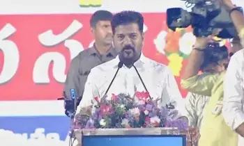 CM Revanth’s Strong Comments: సినిమా టికెట్ ధరలు పెంచితే.. కార్మికులకు ఏమి ఒరిగింది? సీఎం రేవంత్ హాట్ కామెంట్స్!
