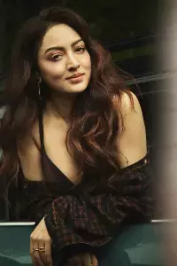 సందీప ధర్ నాజుకు నడుము వయ్యారాలు