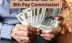 8th Pay Commission : 8వ వేతన సంఘానికి కేంద్రం గ్రీన్ సిగ్నల్.. జీతాల పెంపు కోసం ఇంకెంత కాలం ఆగాలంటే ? 8th Pay Commission : 8వ వేతన సంఘానికి కేంద్రం గ్రీన్ సిగ్నల్.. జీతాల పెంపు కోసం ఇంకెంత కాలం ఆగాలంటే ?