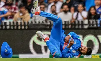 Shreyas Iyer Health Stable: శ్రేయస్ అయ్యర్ ఆరోగ్యం నిలకడగా ఉంది! - బీసీసీఐ రెండో మెడికల్ అప్డేట్ Shreyas Iyer Health Stable: శ్రేయస్ అయ్యర్ ఆరోగ్యం నిలకడగా ఉంది! - బీసీసీఐ రెండో మెడికల్ అప్డేట్