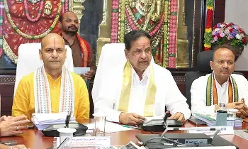 Vaikuntha Dwara Darshan for 10 Days at Srivari Temple: శ్రీవారి ఆలయంలో 10 రోజుల పాటు వైకుంఠ ద్వార దర్శనం Vaikuntha Dwara Darshan for 10 Days at Srivari Temple: శ్రీవారి ఆలయంలో 10 రోజుల పాటు వైకుంఠ ద్వార దర్శనం