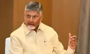 Montha Cyclone Impact: మొంథా తుఫాను దెబ్బ: ఏపీలో రూ.5,265 కోట్ల నష్టం.. సీఎం చంద్రబాబు సమీక్ష Montha Cyclone Impact: మొంథా తుఫాను దెబ్బ: ఏపీలో రూ.5,265 కోట్ల నష్టం.. సీఎం చంద్రబాబు సమీక్ష