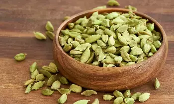 Cardamom Called the Queen of Spices: యాలకులను సుగంధ ద్రవ్యాల రాణి ఎందుకంటారు? Cardamom Called the Queen of Spices: యాలకులను సుగంధ ద్రవ్యాల రాణి ఎందుకంటారు?