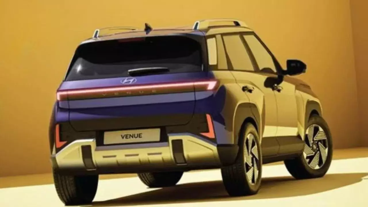 New SUVs : 6 ఎయిర్బ్యాగ్లు, ADASతో నవంబర్లో 3 కొత్త ఎస్యూవీలు.. ధర రూ.8లక్షల్లోపే New SUVs : 6 ఎయిర్బ్యాగ్లు, ADASతో నవంబర్లో 3 కొత్త ఎస్యూవీలు.. ధర రూ.8లక్షల్లోపే