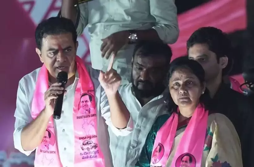KTR: కేటీఆర్: హస్తం పార్టీ డిపాజిట్ కోల్పోతేనే 6 గ్యారంటీల అమలు KTR: కేటీఆర్: హస్తం పార్టీ డిపాజిట్ కోల్పోతేనే 6 గ్యారంటీల అమలు