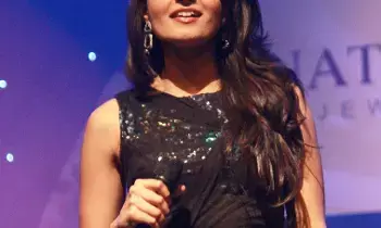 Actress, Singer Andrea Jeremiah: ఐసీసీ ఉమెన్స్ క్రికెట్‌ కోసం ఆండ్రియా స్పెషల్ ఆంథమ్