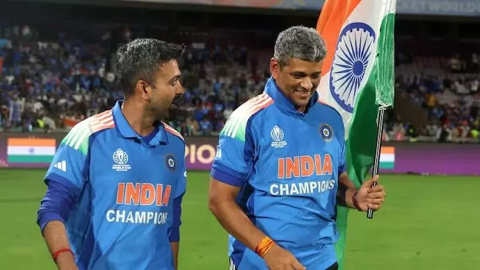 ICC Womens ODI World Cup 2025: ప్రతి భారతీయుడి గర్వాన్ని నిలబెట్టారు: కోచ్ అమోల్ ముజుందా